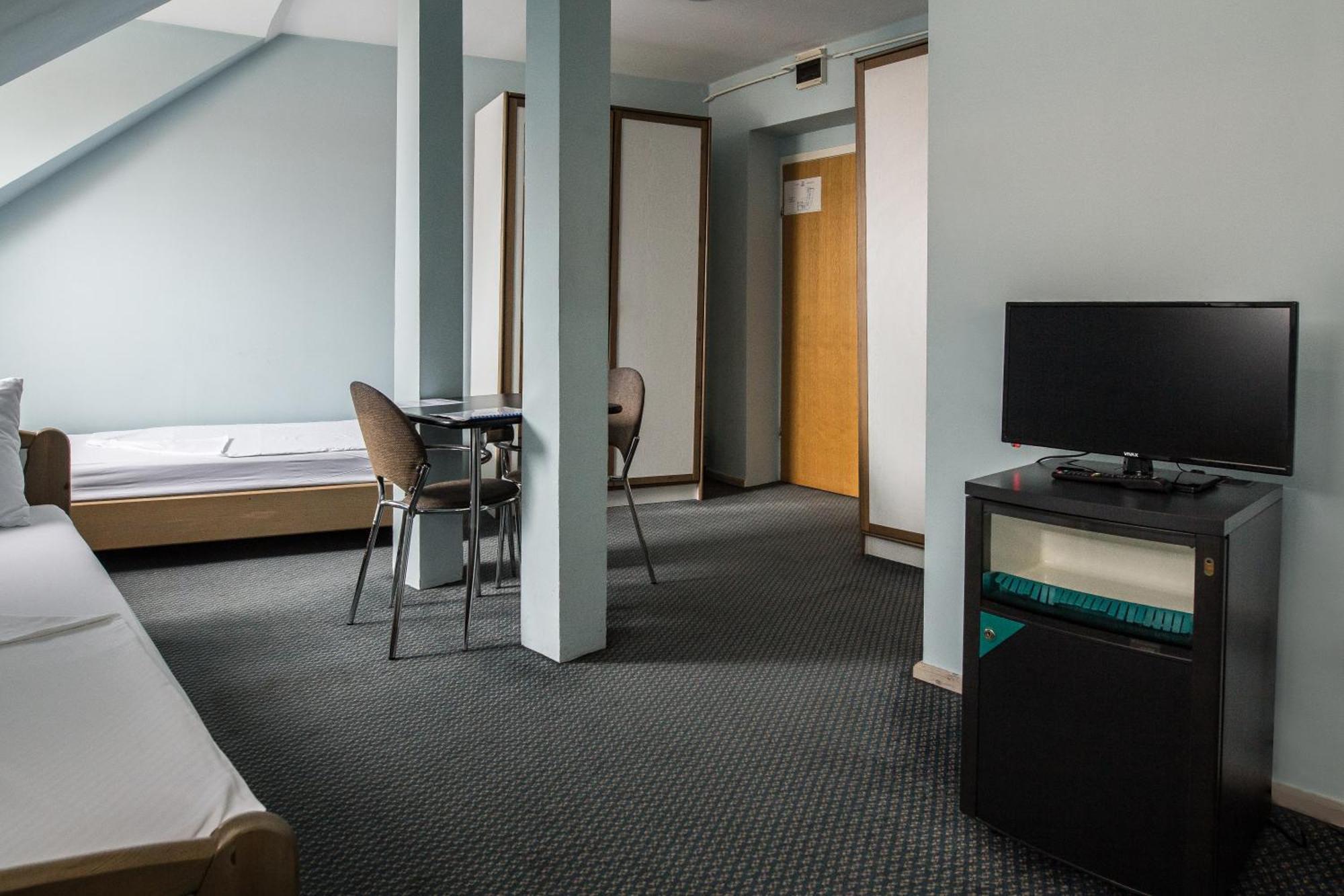 Hotel Carlstadt Karlovac Room photo